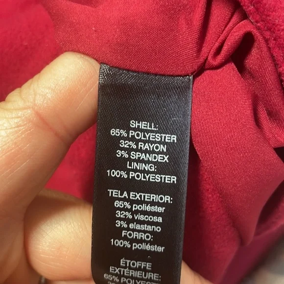 ♡White House, Black market thick red shirt - Picture 5 of 6